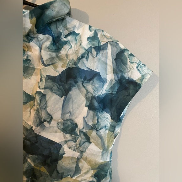 Cos Top with Ruffled Collar in Pastel Watercolours 
Size 2 - Picture 2 of 8